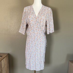 H&M New Wrap Ditsy Floral Wrap Dress Spring size Large